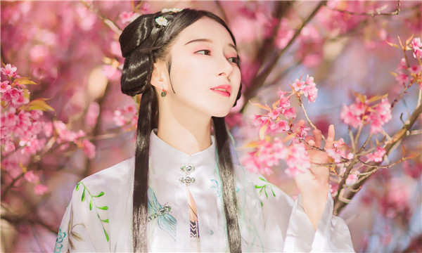 库车供卵试管婴儿：助您实现家庭梦想的科学方案
